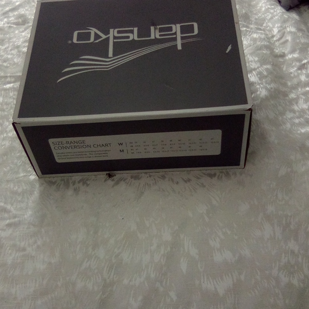 Shoes - Picture 6 of 6